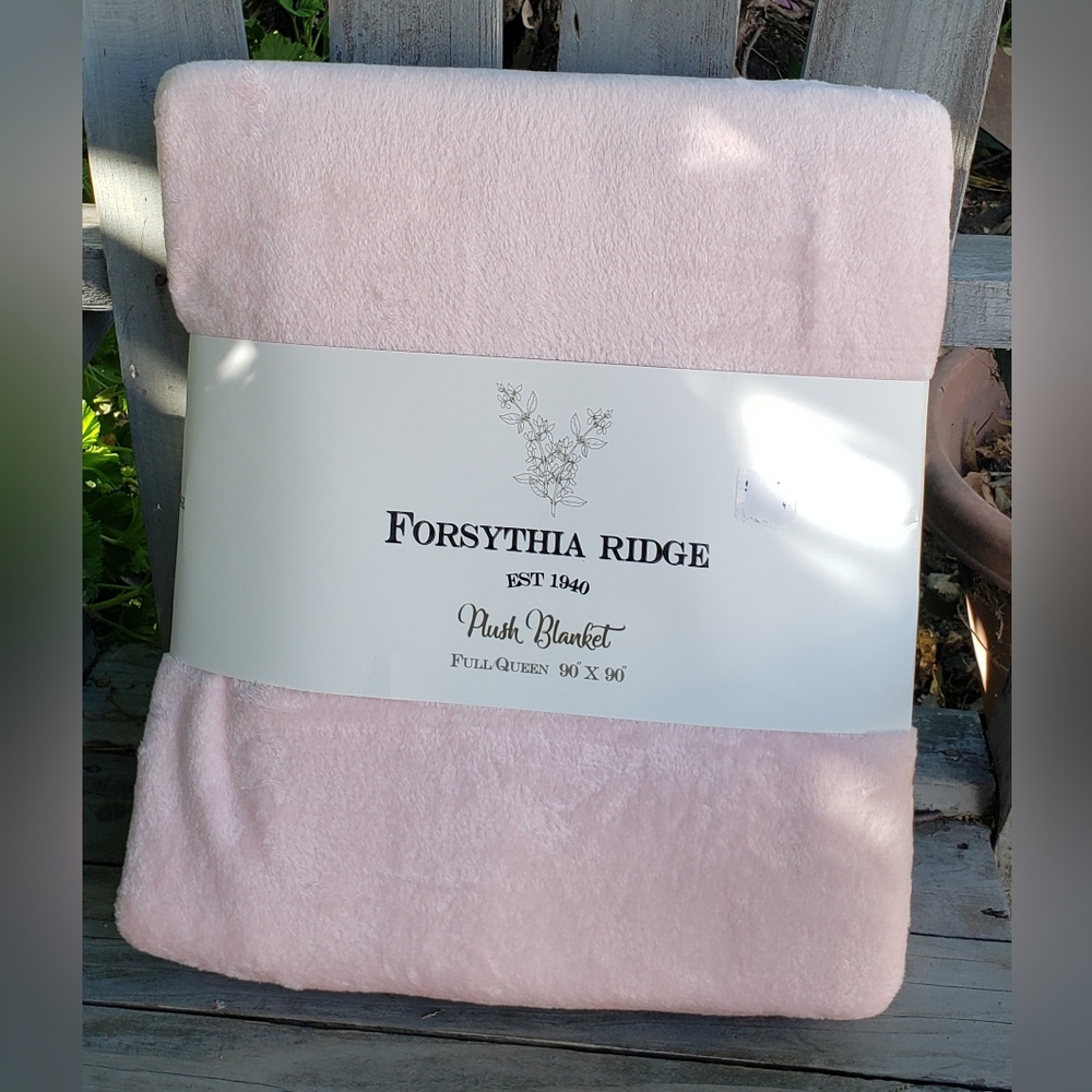 NEW plush blanket full queen 90×90